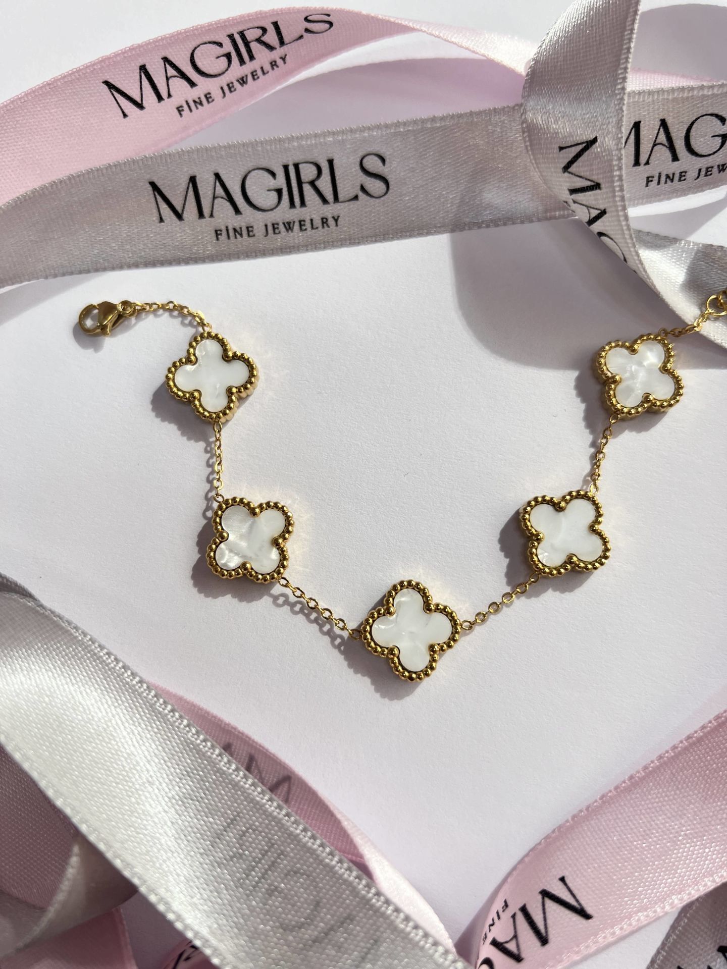 Gold Beyaz Yonca Bileklik