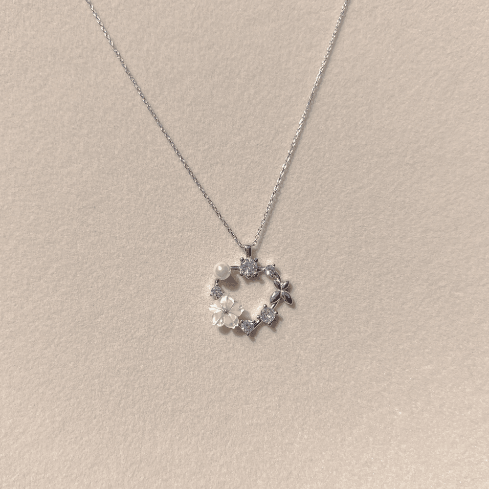 925 Ayar Silver Çiçek Kalp Kolye