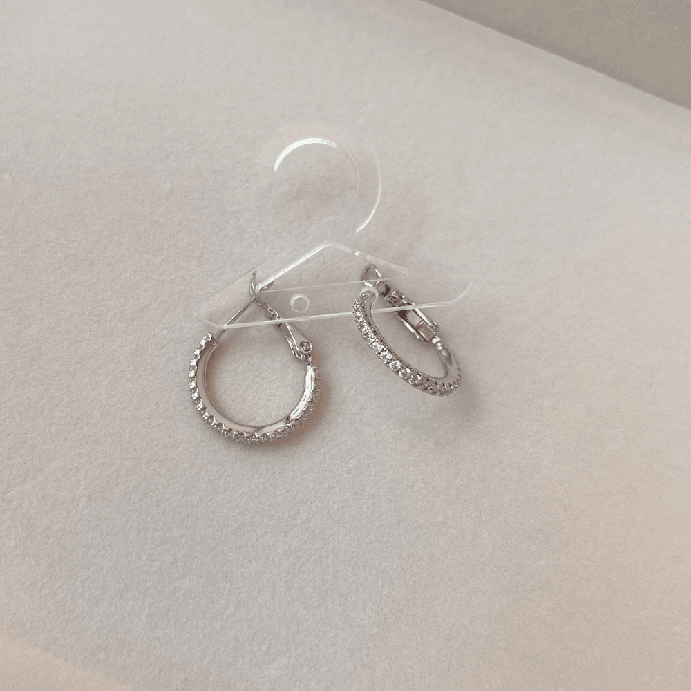 Silver Taşlı Halka Küpe