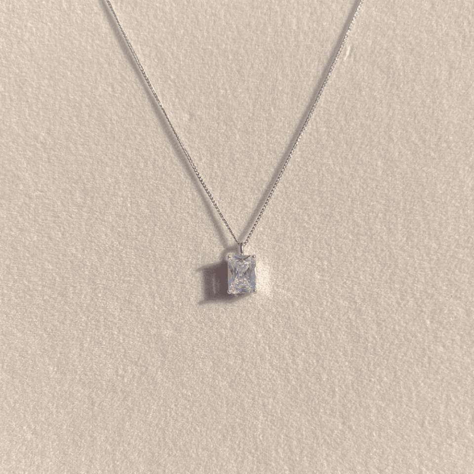Silver Taşlı Kolye