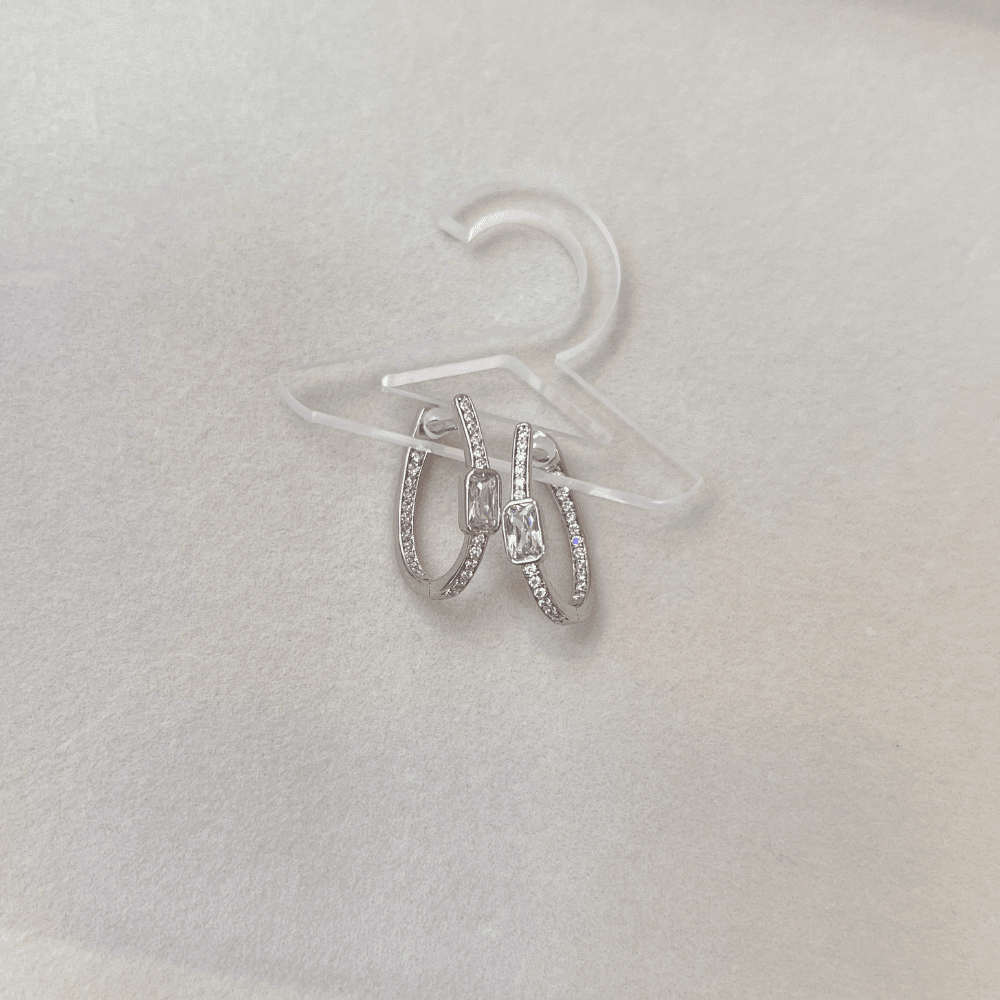 Silver Taşlı Halka Küpe