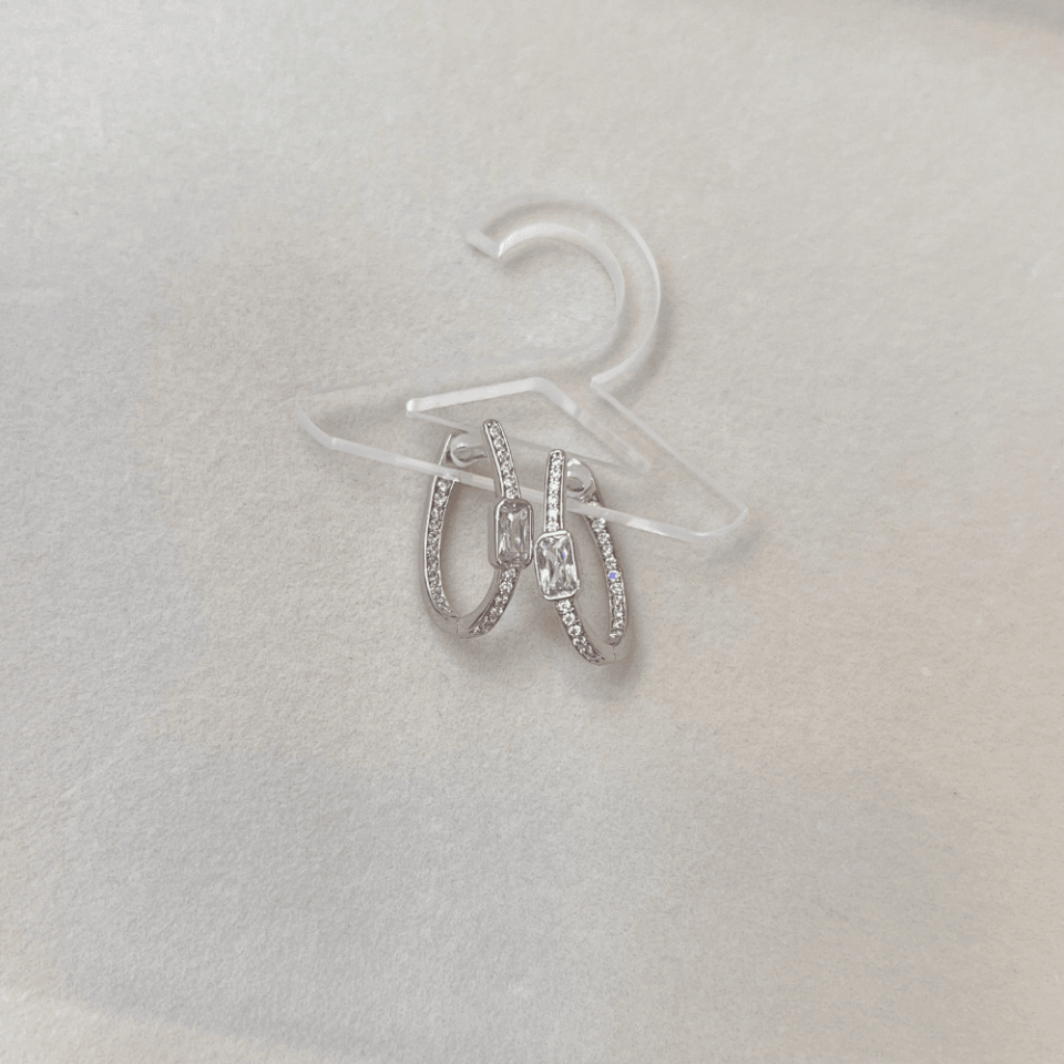 Silver Taşlı Halka Küpe