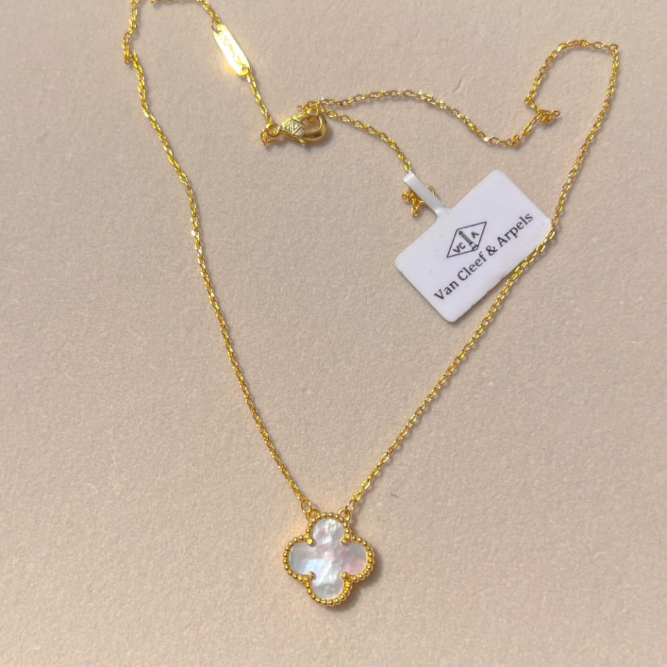 İthal Gold Yonca Kolye